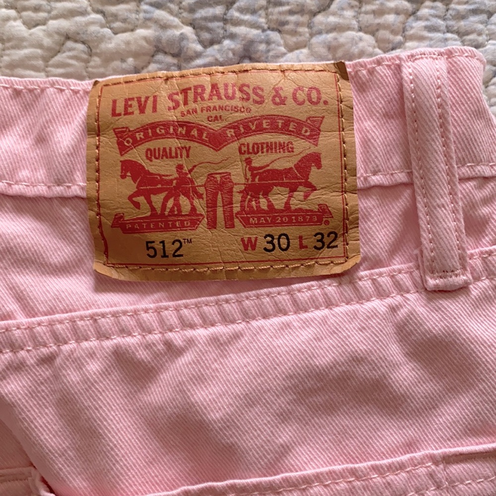 Pink ladies 512 Levi’s